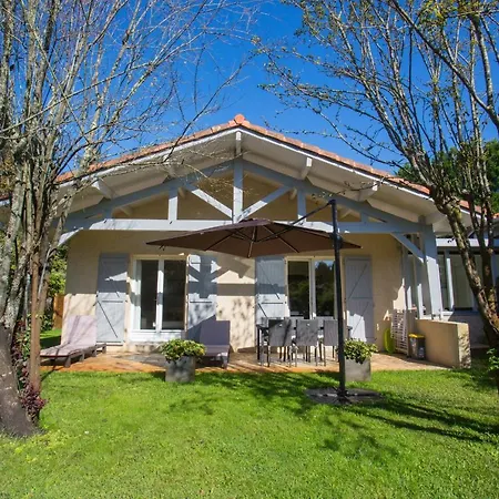 La Moniere Chambres D'hotes Bed and Breakfast 3*