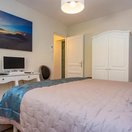 Bed and Breakfast La Moniere Chambres D'hotes