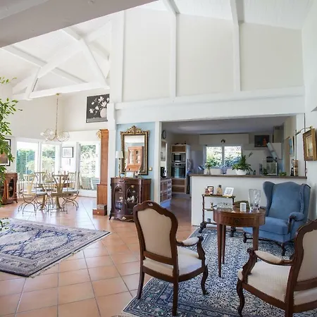 La Moniere Chambres D'hotes Bed and Breakfast